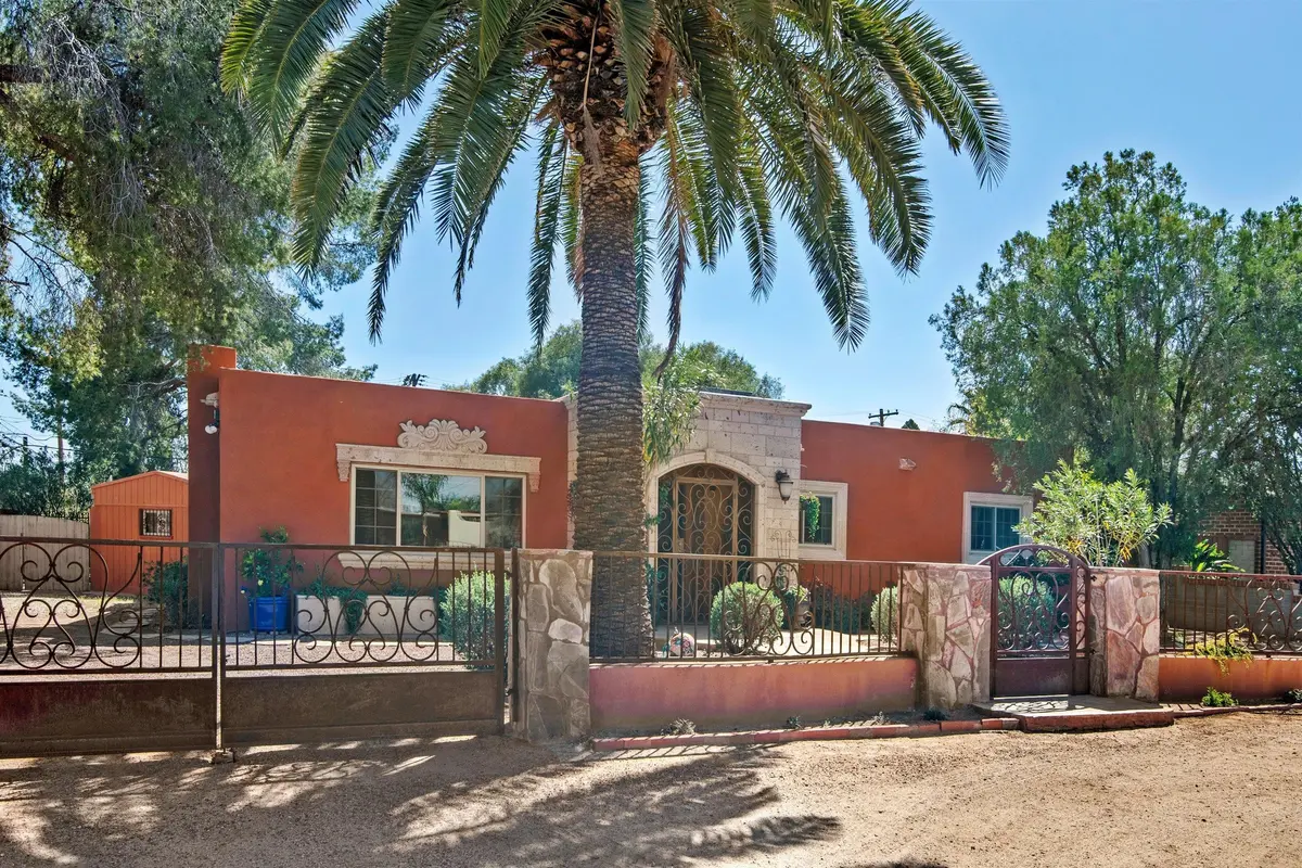 4250 E Kilmer St, Tucson, AZ 85711-2826