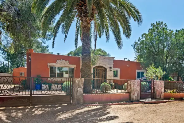 4250 E Kilmer St, Tucson, AZ 85711-2826