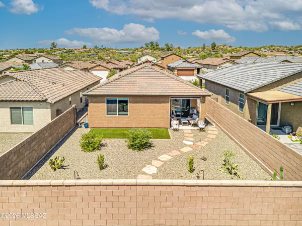 9324 N Agave Gold Rd, Tucson, AZ 85742