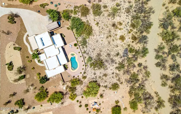 340 N Suntan Dr, Vail, AZ 85641