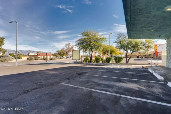 6470 E 22nd ST, Tucson, AZ 85710