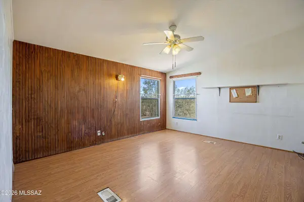 6940 N Pelto Path, Tucson, AZ 85743