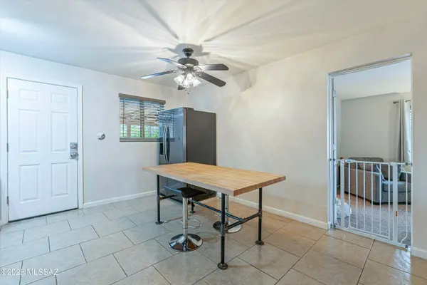 4873 E 17th St, Tucson, AZ 85711