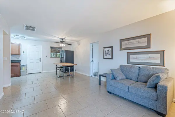 4873 E 17th St, Tucson, AZ 85711