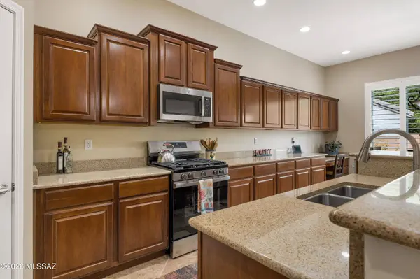 8512 N Crosswater Loop, Tucson, AZ 85743