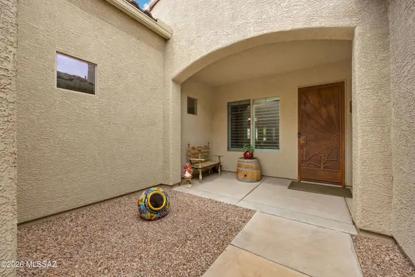 8512 N Crosswater Loop, Tucson, AZ 85743
