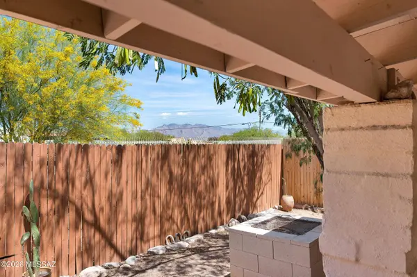 2366 W Drachman St, Tucson, AZ 85745