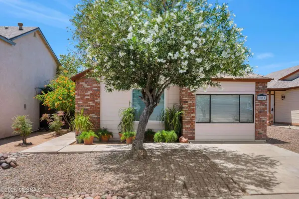 8051 N Tackroom Ln, Tucson, AZ 85741