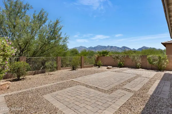 12810 N Dutch Dr, Tucson, AZ 85755