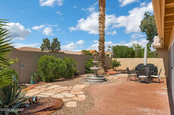 38080 S Elbow Bend Dr, Tucson, AZ 85739