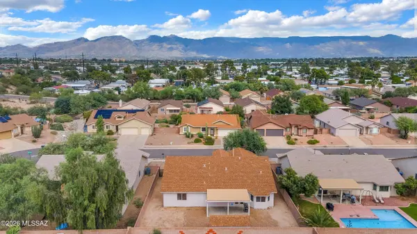 7980 E Snakeroot Dr, Tucson, AZ 85710