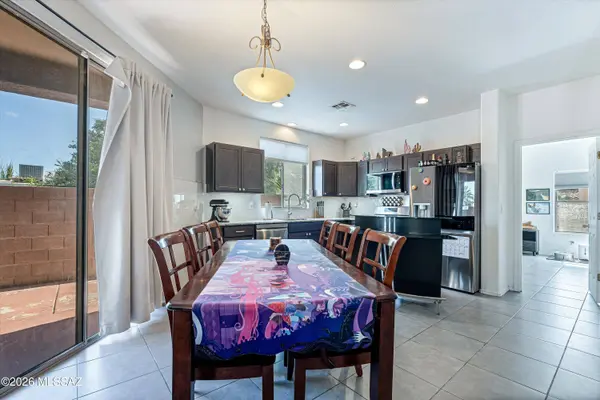 9210 E Desert Cove Cir, Tucson, AZ 85730