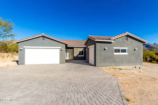 9055 E Bear Canyon Place, Tucson, AZ 85749