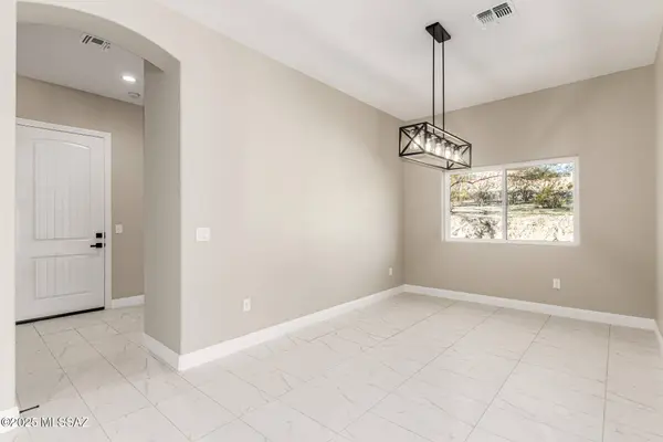 9055 E Bear Canyon Place, Tucson, AZ 85749