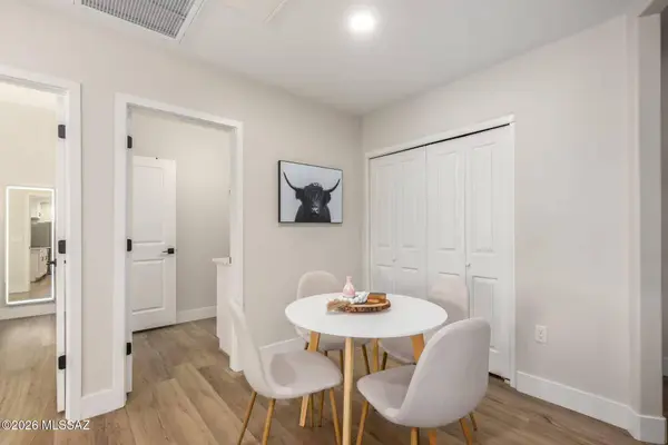 2036 E River Road #104, Tucson, AZ 85718