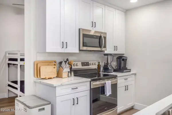 2036 E River Road #104, Tucson, AZ 85718