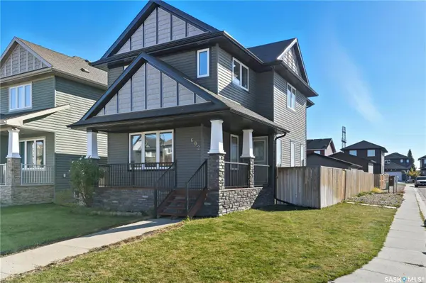 602 Kolynchuk COURT, Saskatoon, SK S7T 0W1