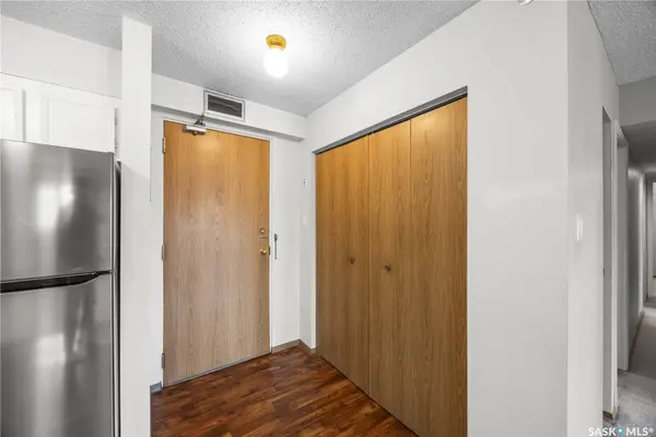 405 5th AVE N #404, Saskatoon, SK S7K 6Z3