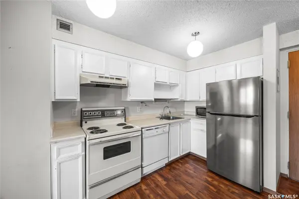 405 5th AVE N #404, Saskatoon, SK S7K 6Z3