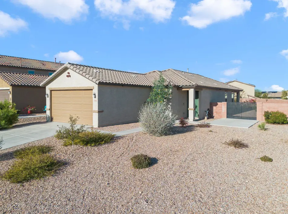 7996 S Golden Bell Dr, Tucson, AZ 85747-0085