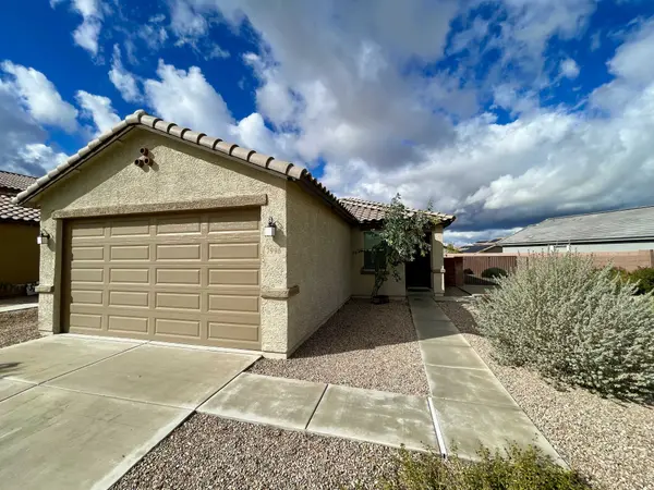 7996 S Golden Bell Dr, Tucson, AZ 85747-0085