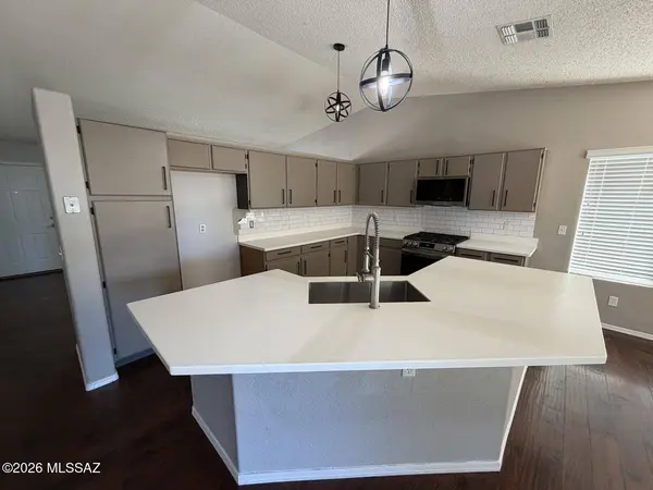 7840 S Caesar Dr, Tucson, AZ 85747