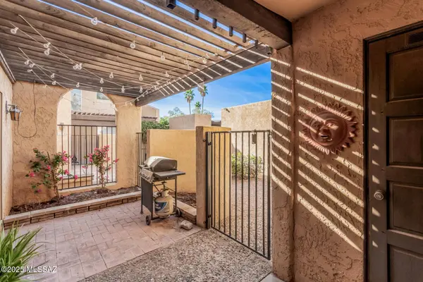 418 N Dodge BLVD, Tucson, AZ 85716