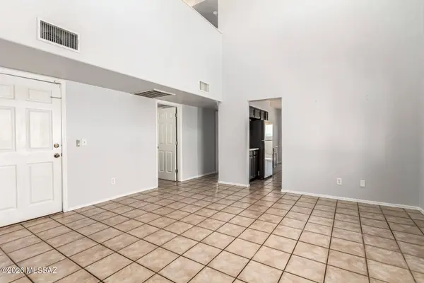 1624 E Calle Grandiosa, Tucson, AZ 85706