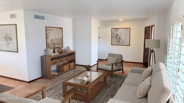 2036 E Gemini Drive, Tempe, AZ 85283