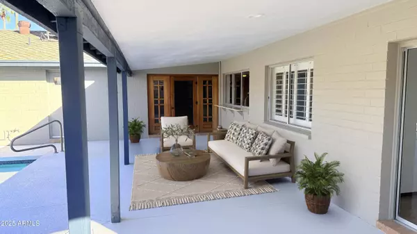 2036 E Gemini Drive, Tempe, AZ 85283