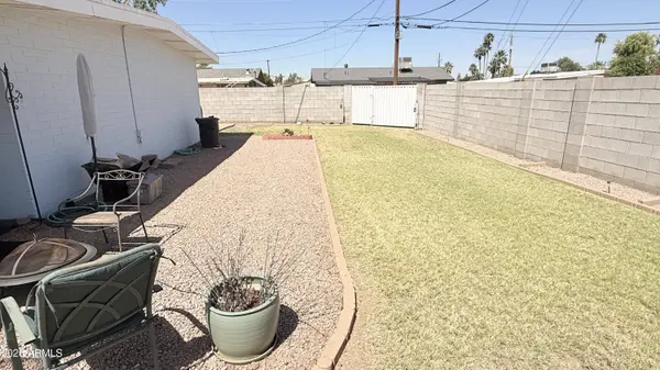264 W HUNTER Street, Mesa, AZ 85201