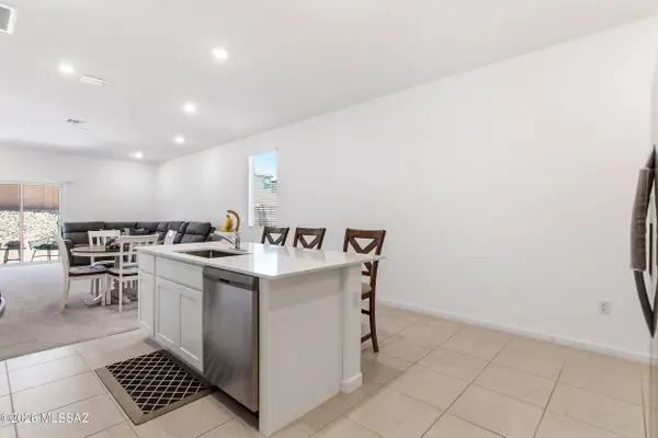 7049 W Star Garden Way, Tucson, AZ 85757