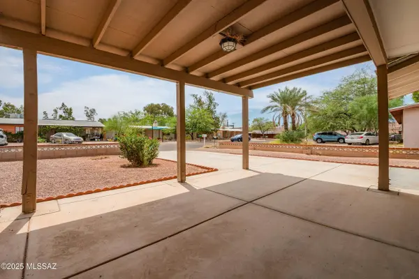 5731 E Helen St, Tucson, AZ 85712
