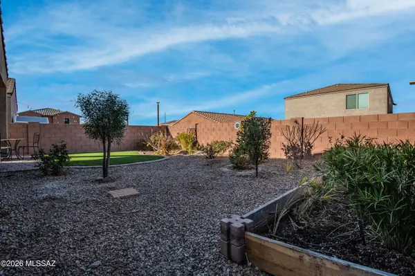 787 E Catwalk Pl, Sahuarita, AZ 85614