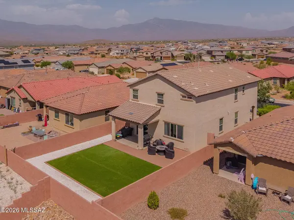 8038 S Golden Bell Dr, Tucson, AZ 85747