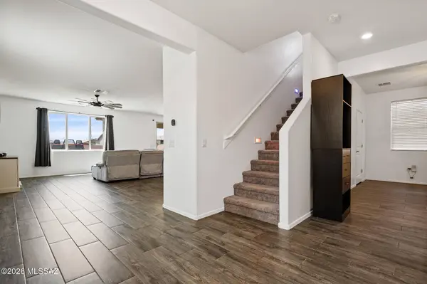 8038 S Golden Bell Dr, Tucson, AZ 85747