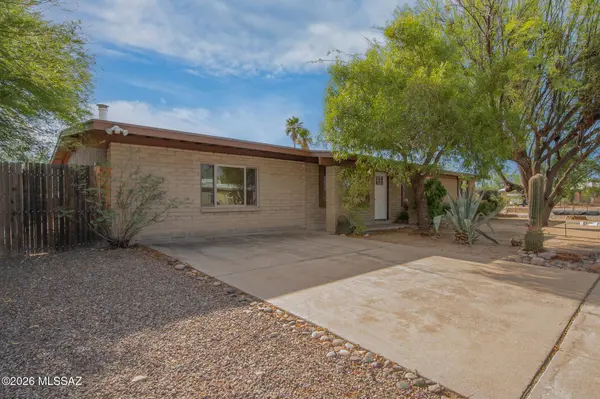 2302 W Sumaya Pl, Tucson, AZ 85741