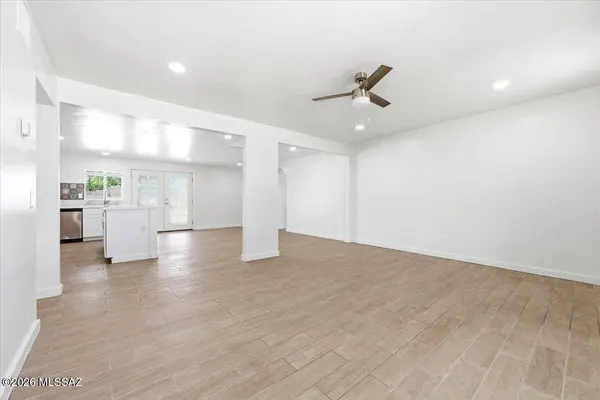 8581 E Lee Pl, Tucson, AZ 85715