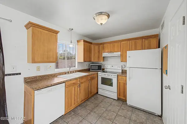 6548 E Barrow St, Tucson, AZ 85730