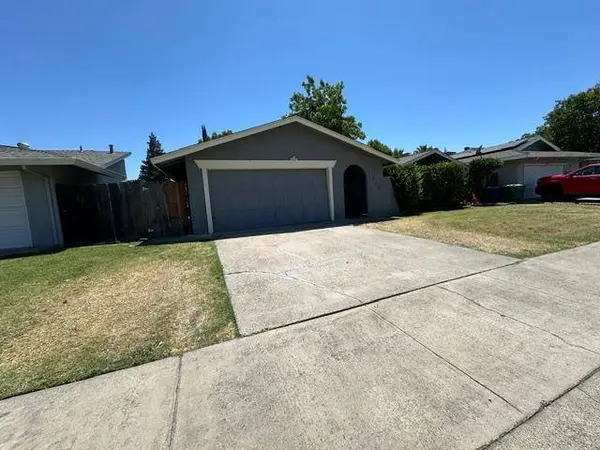 450 El Portal DR, Merced, CA 95340