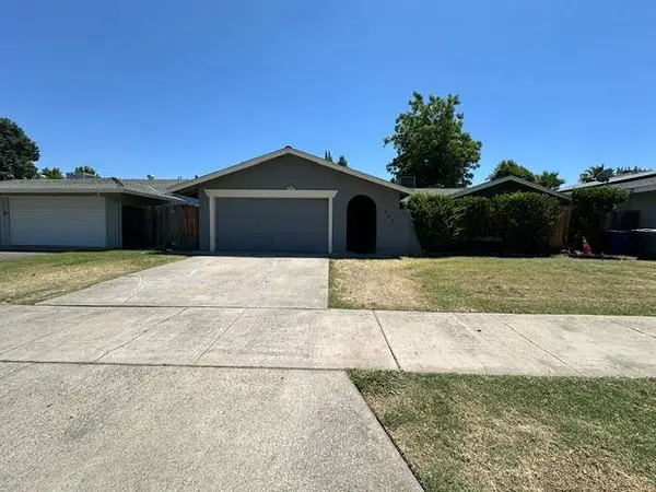450 El Portal DR, Merced, CA 95340