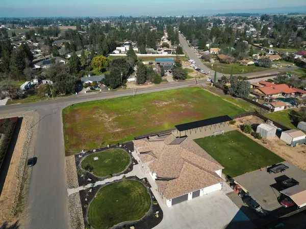 2484 Sierra Springs CT, Atwater, CA 95301