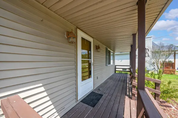 1220 West Boulevard, Marine City, MI 48039-3800