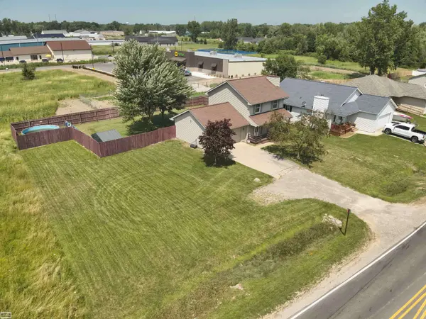 1220 West Boulevard, Marine City, MI 48039-3800
