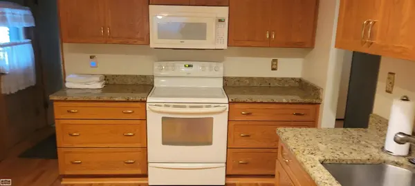 23927 Demley Drive, Clinton Township, MI 48035