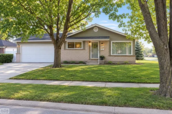 23927 Demley Drive, Clinton Township, MI 48035