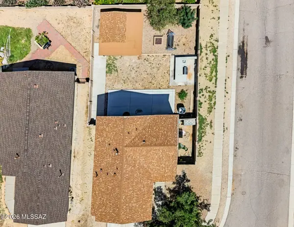 8218 W Kerr St, Tucson, AZ 85757