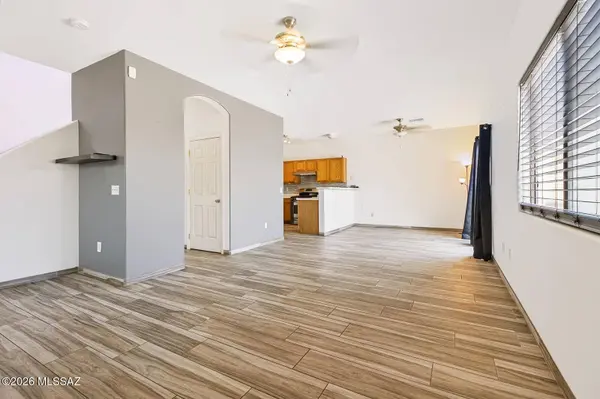 8218 W Kerr St, Tucson, AZ 85757