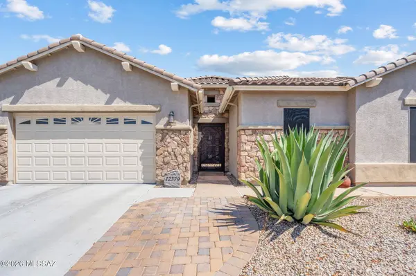 12379 N Pathfinder Dr, Marana, AZ 85658