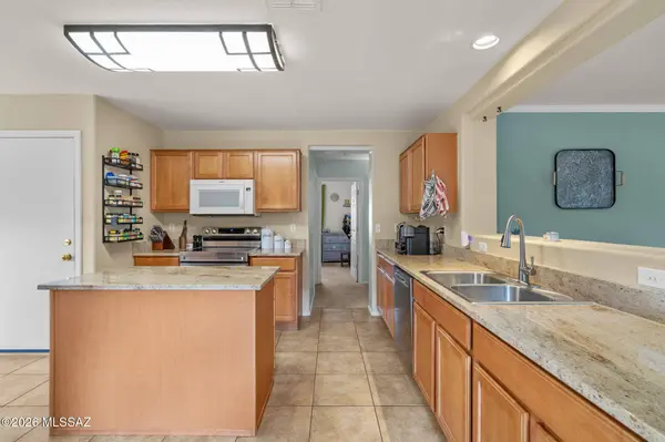 11389 W Massey Dr, Marana, AZ 85653
